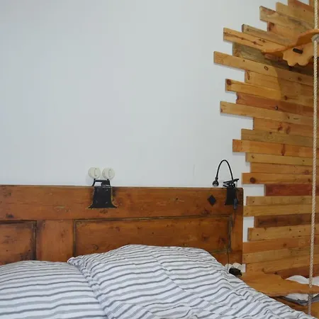 Inn Os Piratas Charneca (Setubal)