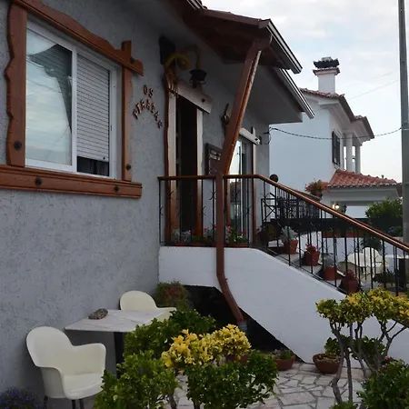 Os Piratas بيت ريفي تشارنكه