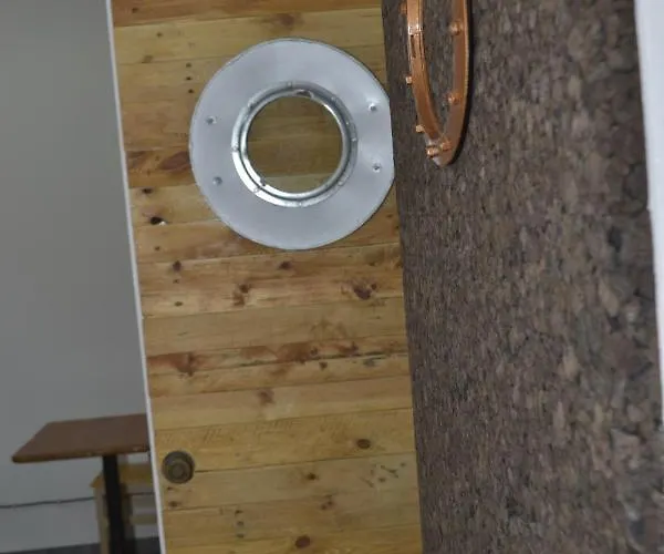 Os Piratas بيت ريفي تشارنكه